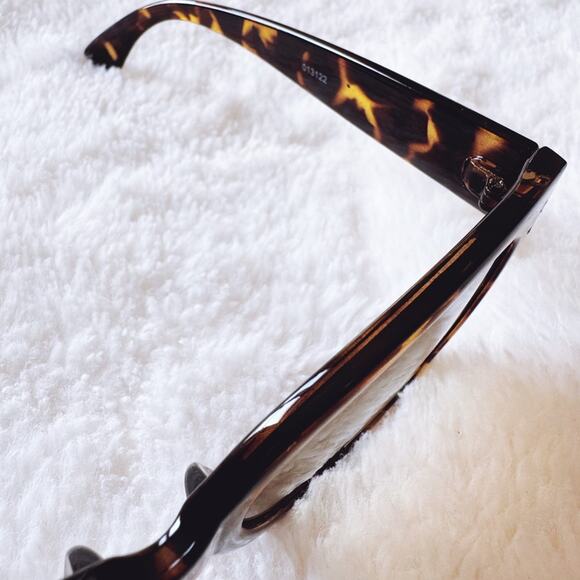 Julia Light Tortoise Brown Square Sunglasses - Picture 7 of 12